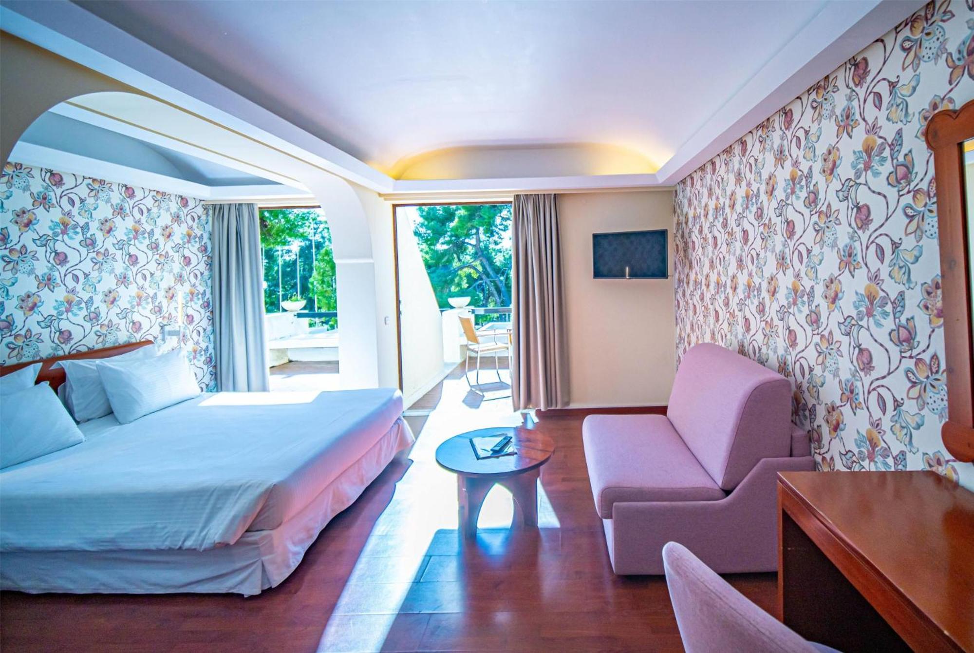 Ramada Loutraki Poseidon Resort Kültér fotó
